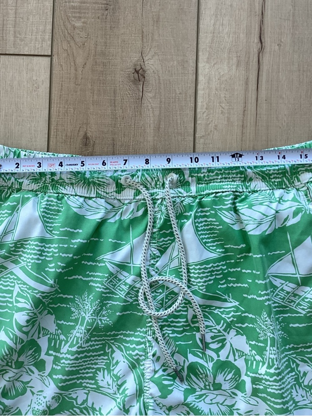 Tommy Bahama Men’s Swim Trunks Size M - Picture 3 of 7